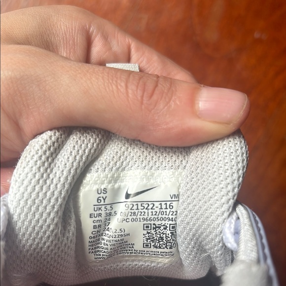 Nike Pink and Purple Sneakers - Picture 2 of 7